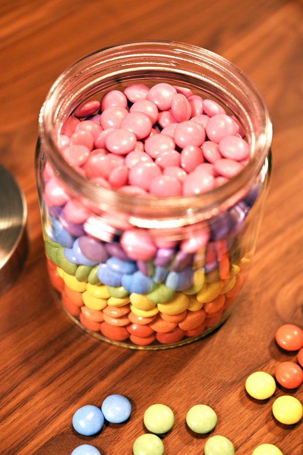 diy • Regenbogen im Glas Smarties zum verschenken