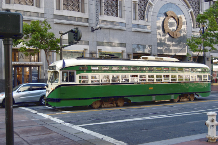 • tell a story • unterwegs mit Bus und Bahn • San Francisco