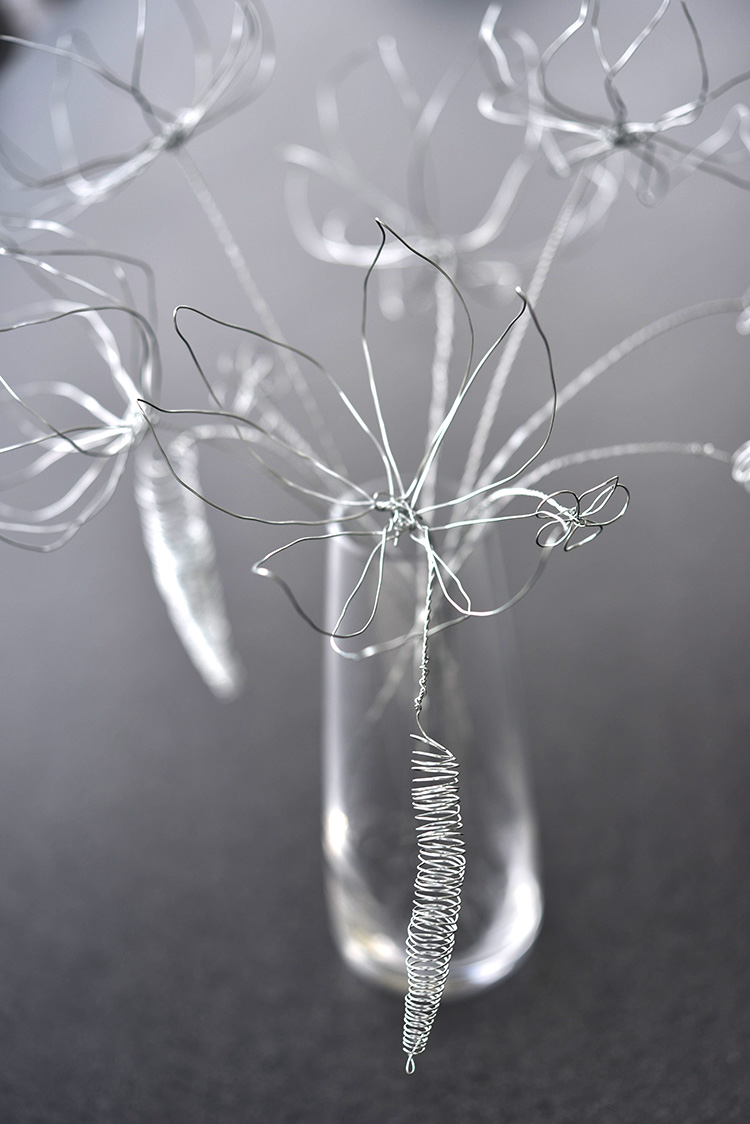 • diy • Drahtblumen für einen Strauss • Schlichter Strauss